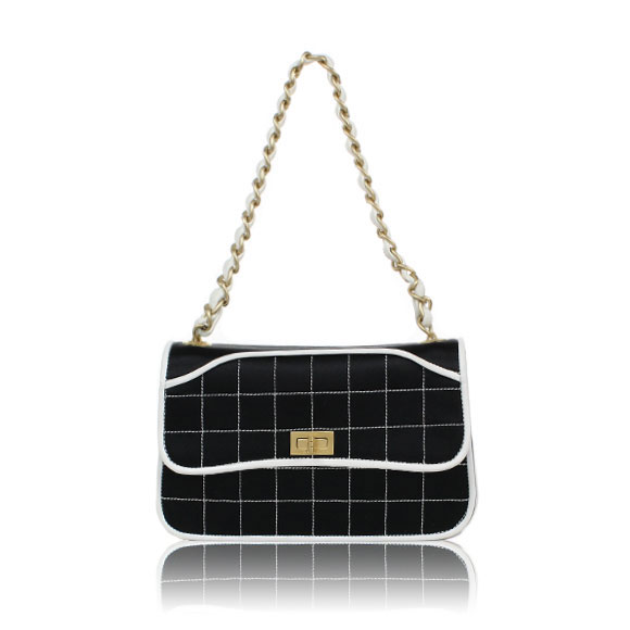 Chanel シャネル チョコバー 商品詳細 公式 ラクサス ブランドバッグレンタル シェアリングサービス