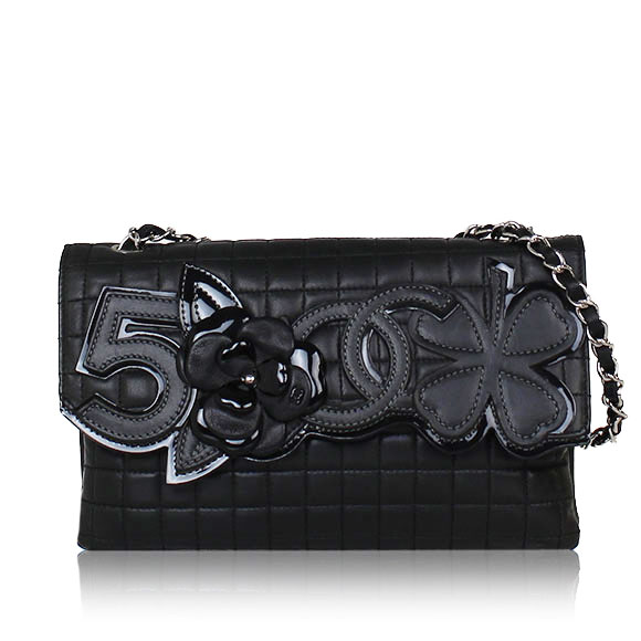 CHANEL カメリアチェーンショルダーバッグ 22&nbsp;x13&nbsp;x2cm(幅&nbsp;x 高さ&nbsp;x マチ)