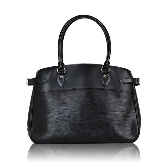 LOUIS VUITTON パッシィGM 37&nbsp;x26&nbsp;x13cm(幅&nbsp;x 高さ&nbsp;x マチ)