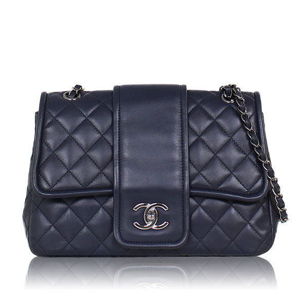 CHANEL ショルダーバッグ 