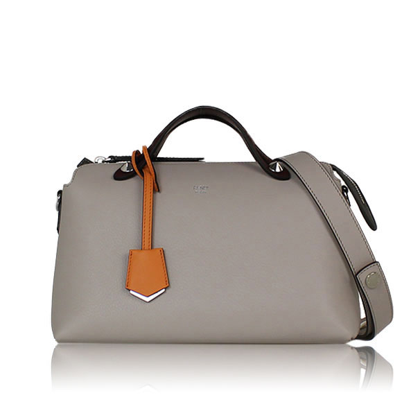 FENDI バイザウェイミディアム 