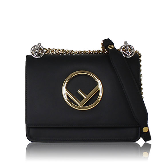 FENDI キャナイ 17&nbsp;x14&nbsp;x8cm(幅&nbsp;x 高さ&nbsp;x マチ)