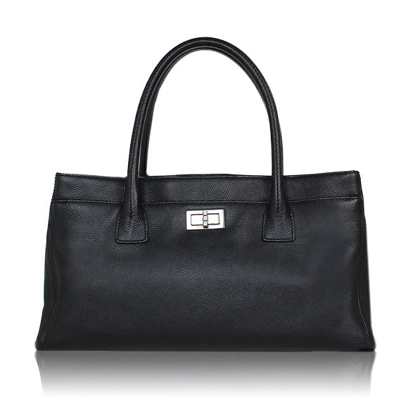 CHANEL 2.55エグゼクティブトート 35 x18 x11cm(幅 x 高さ x マチ)