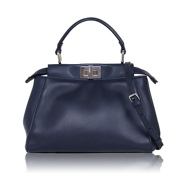 FENDI ミニピーカブー 23&nbsp;x17&nbsp;x11cm(幅&nbsp;x 高さ&nbsp;x マチ)
