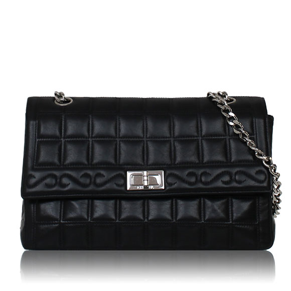 CHANEL 2.55チェーンショルダーバッグ 26&nbsp;x15&nbsp;x6cm(幅&nbsp;x 高さ&nbsp;x マチ)