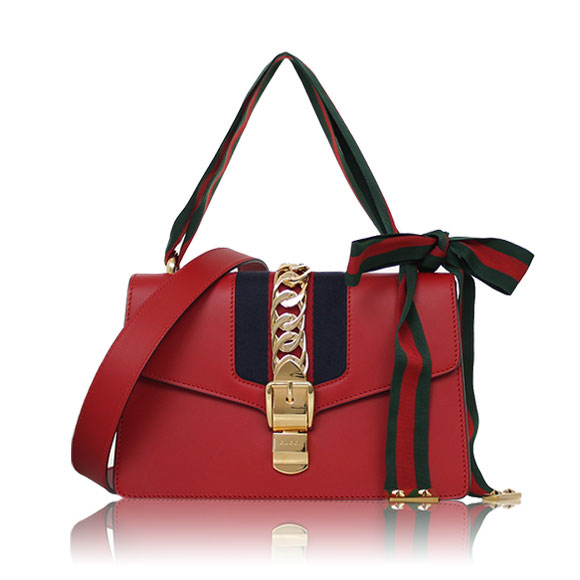 GUCCI シルヴィ 25&nbsp;x16&nbsp;x8cm(幅&nbsp;x 高さ&nbsp;x マチ)