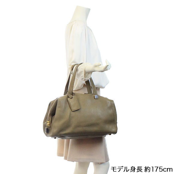 ボストンバッグ