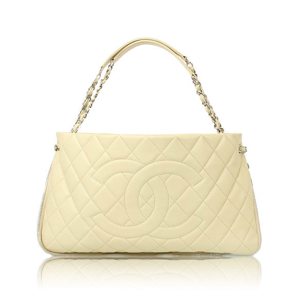 CHANEL チェーントートバッグ 42 x25 x3cm(幅 x 高さ x マチ)