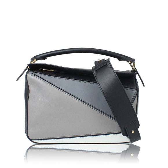 LOEWE パズルバッグ 24&nbsp;x15&nbsp;x10cm(幅&nbsp;x 高さ&nbsp;x マチ)