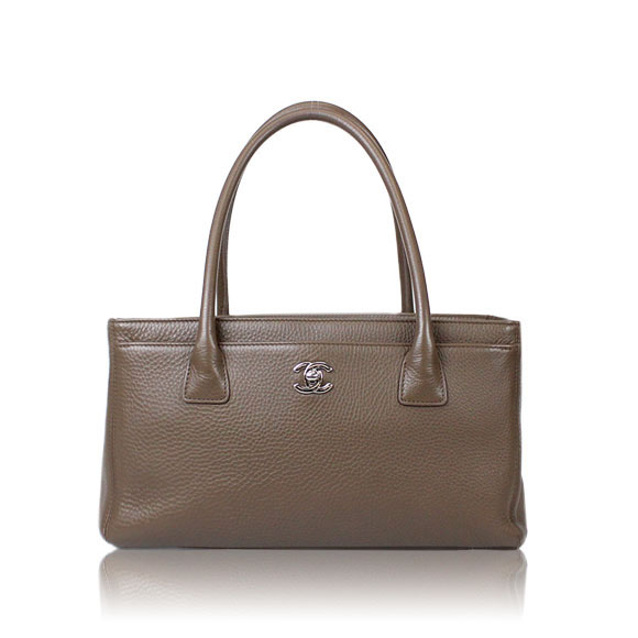 CHANEL エグゼクティブトート 31&nbsp;x17&nbsp;x13cm(幅&nbsp;x 高さ&nbsp;x マチ)