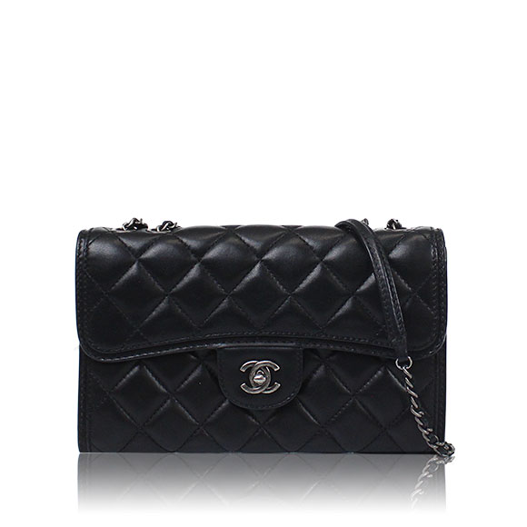 CHANEL チェーンショルダーバッグ 23&nbsp;x14&nbsp;x2cm(幅&nbsp;x 高さ&nbsp;x マチ)