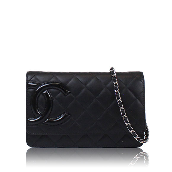 CHANEL カンボンチェーンウォレット 19 x12 x3cm(幅 x 高さ x マチ)