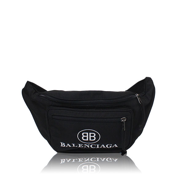 BALENCIAGA エクスプローラーベルトバッグ 19&nbsp;x17&nbsp;x6cm(幅&nbsp;x 高さ&nbsp;x マチ)
