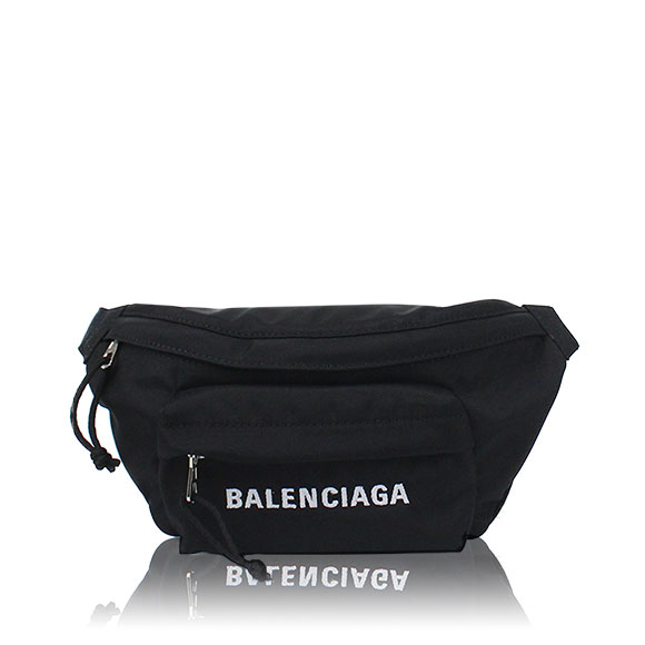 BALENCIAGA ベルトバッグ 15&nbsp;x14&nbsp;x3cm(幅&nbsp;x 高さ&nbsp;x マチ)