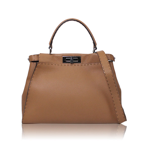 FENDI ピーカブー 