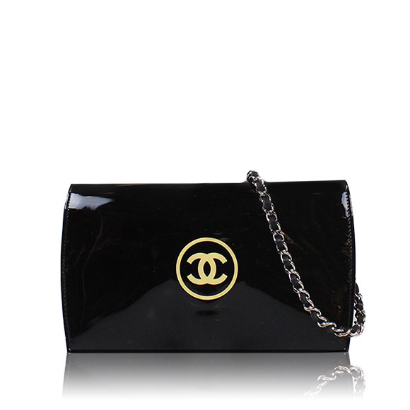 CHANEL チェーンウォレット 19 x11 x3cm(幅 x 高さ x マチ)