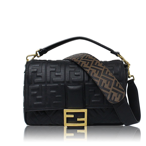 FENDI バゲットラージ 32&nbsp;x16&nbsp;x6cm(幅&nbsp;x 高さ&nbsp;x マチ)