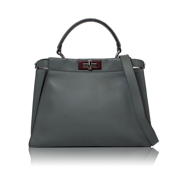 FENDI ピーカブー 33 x24 x8cm(幅 x 高さ x マチ)