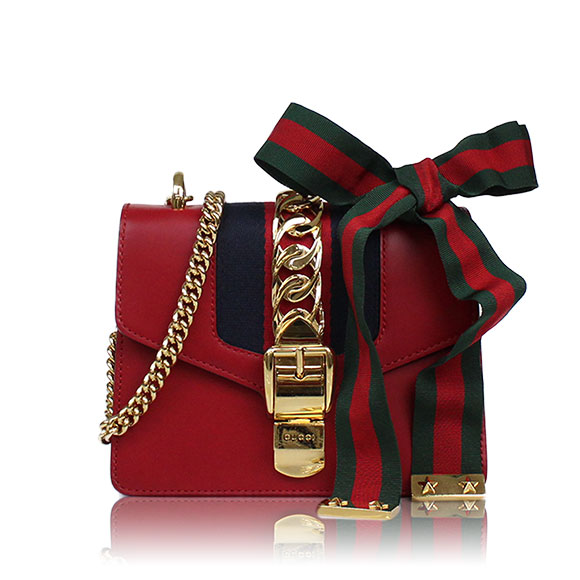 GUCCI シルヴィ 19 x13 x7cm(幅 x 高さ x マチ)