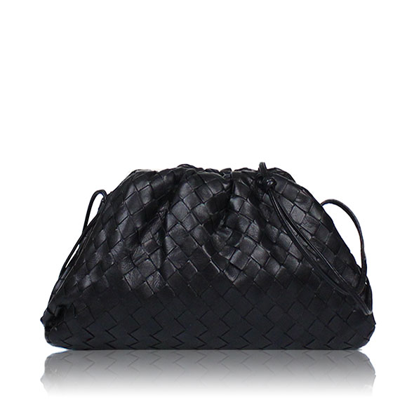 BOTTEGA VENETA ミニザポーチ 22 x14 x5cm(幅 x 高さ x マチ)