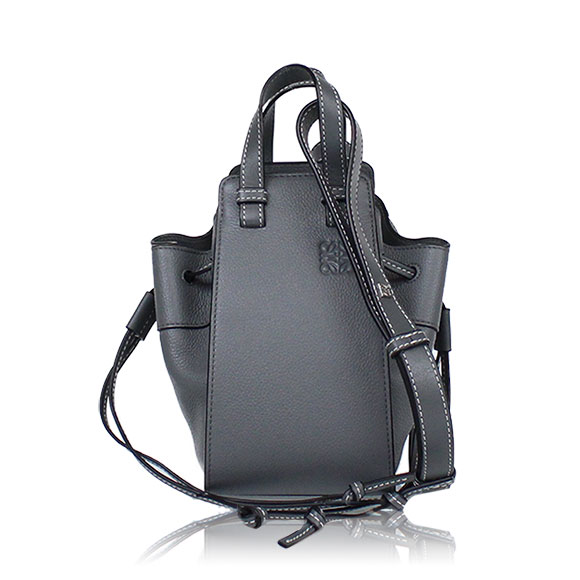 LOEWE ハンモックドローストリングミニ 
