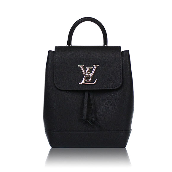 LOUIS VUITTON ロックミーバックパックMINI 15 x20 x9cm(幅 x 高さ x マチ)