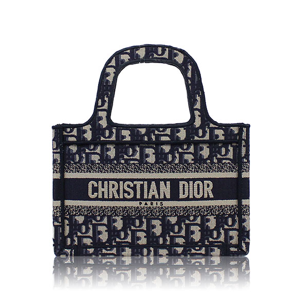 Dior ブックトートミニ 22 x15 x 7cm(幅 x 高さ x マチ)