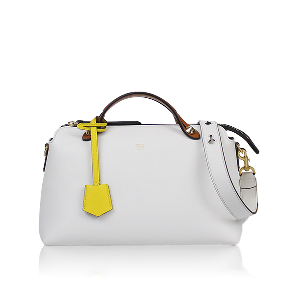 FENDI バイザウェイミディアム 
