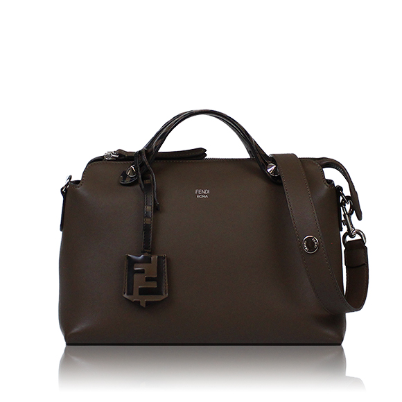 FENDI バイザウェイミディアム 27&nbsp;x18&nbsp;x12cm(幅&nbsp;x 高さ&nbsp;x マチ)