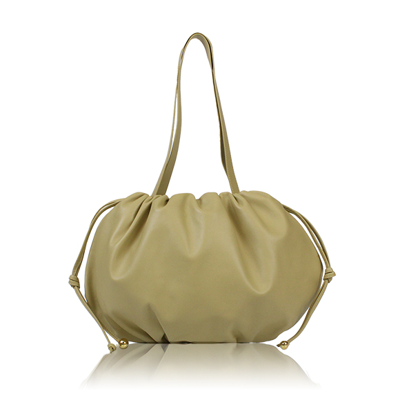 BOTTEGA VENETA ミディアムザバルブ 37 x25 x5cm(幅 x 高さ x マチ)