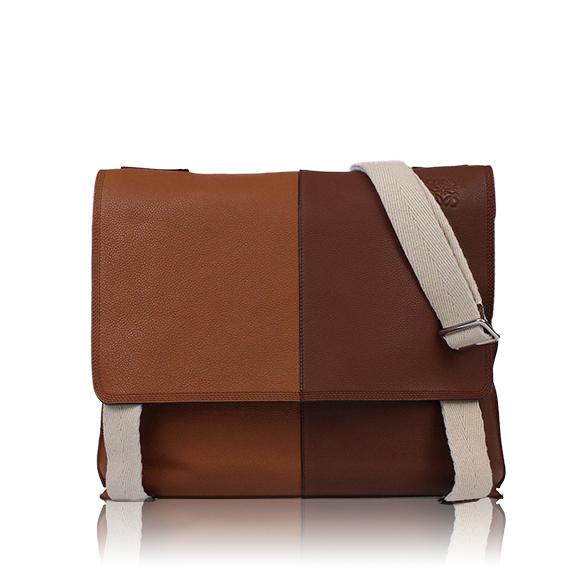 LOEWE ショルダーバッグ 37 x29 x7cm(幅 x 高さ x マチ)