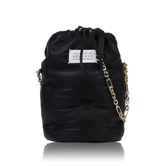 Maison Margiela グラムスラムバケットバッグ 15 x22 x15cm(幅 x 高さ x マチ)