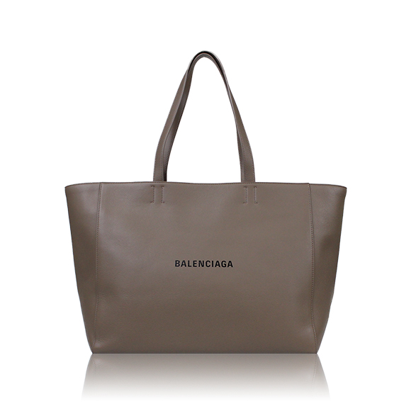 BALENCIAGA(バレンシアガ)|海外ブランドの人気&最新バッグ BALENCIAGA(バレンシアガ)|海外ブランドの人気&最新バッグ