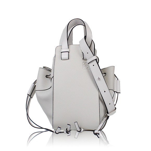 LOEWE ハンモックドローストリングスモール 23 x25 x14cm(幅 x 高さ x マチ)