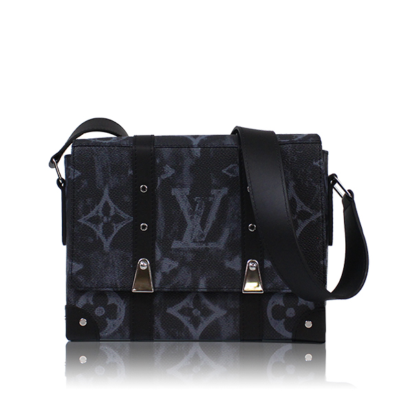 LOUIS VUITTON トランクメッセンジャーPM 
