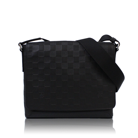 LOUIS VUITTON ディストリクトPM 26&nbsp;x23&nbsp;x7cm(幅&nbsp;x 高さ&nbsp;x マチ)