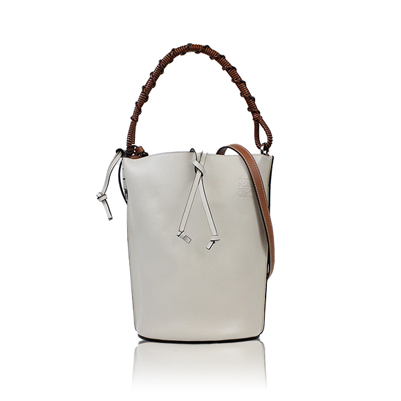 LOEWE ゲートバケットハンドルバッグ 