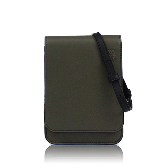 LOEWE フラットガセット 12 x17 x1cm(幅 x 高さ x マチ)