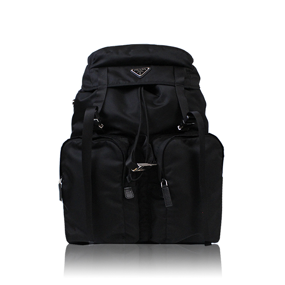 PRADA バックパック 31&nbsp;x48&nbsp;x13cm(幅&nbsp;x 高さ&nbsp;x マチ)