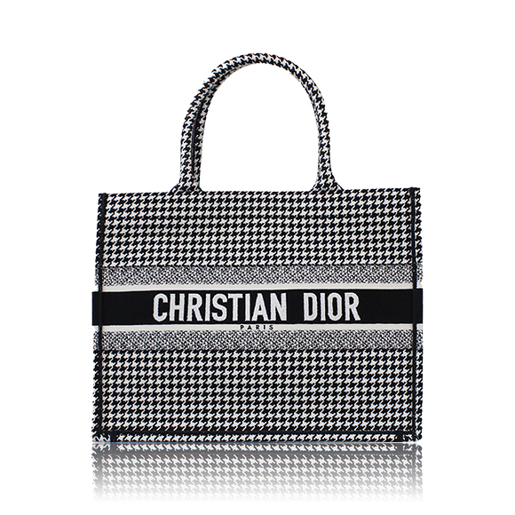 Dior ブックトートミディアム 36&nbsp;x28&nbsp;x17cm(幅&nbsp;x 高さ&nbsp;x マチ)