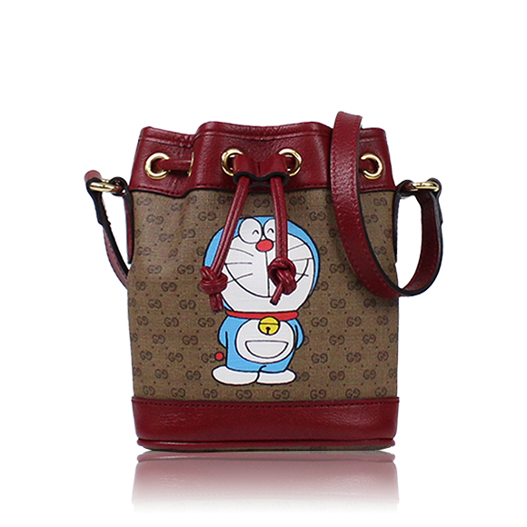 GUCCI GGスプリーム 15 x17 x7cm(幅 x 高さ x マチ)