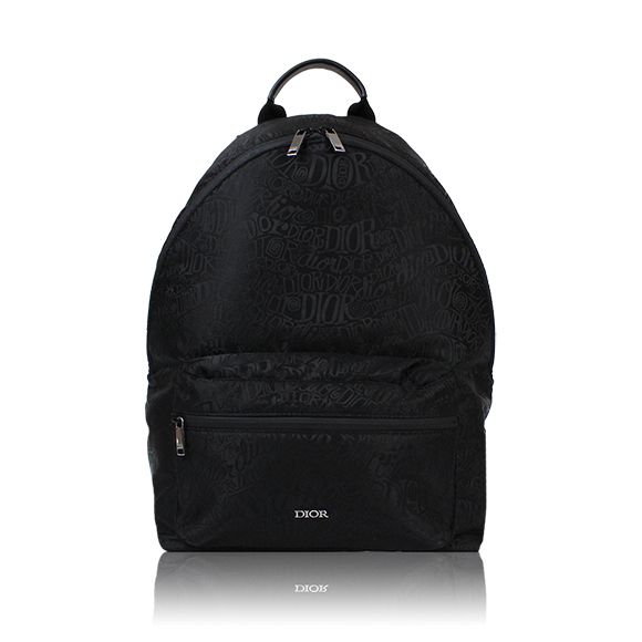 Dior バックパック 30 x42 x11cm(幅 x 高さ x マチ)