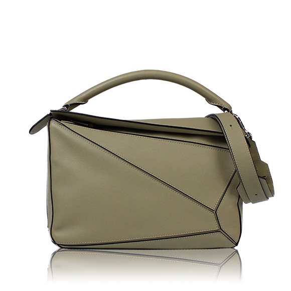 LOEWE パズルバッグ 28 x18 x12cm(幅 x 高さ x マチ)