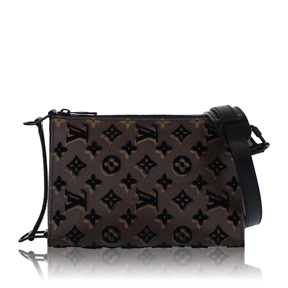 LOUIS VUITTON トリアングルメッセンジャー 