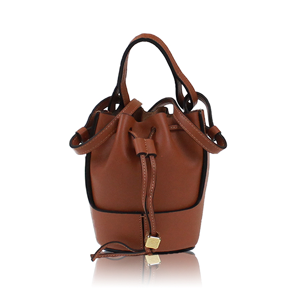 LOEWE バルーンバッグナノ 9 x13 x6cm(幅 x 高さ x マチ)