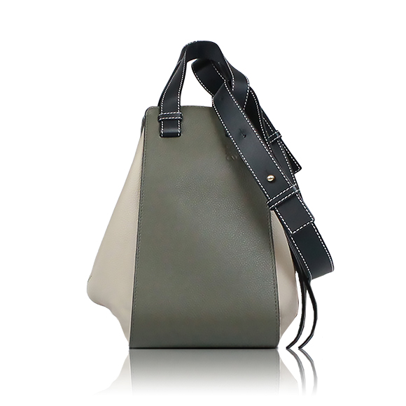 LOEWE ハンモック 30&nbsp;x27&nbsp;x15cm(幅&nbsp;x 高さ&nbsp;x マチ)