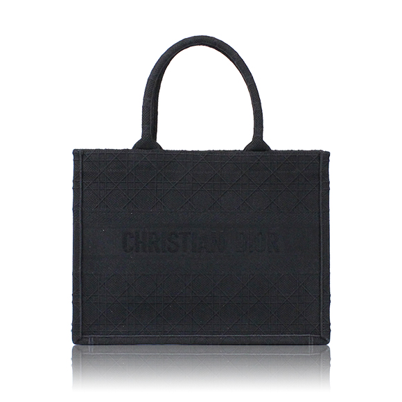 Dior ブックトートミディアム 36&nbsp;x27&nbsp;x15cm(幅&nbsp;x 高さ&nbsp;x マチ)