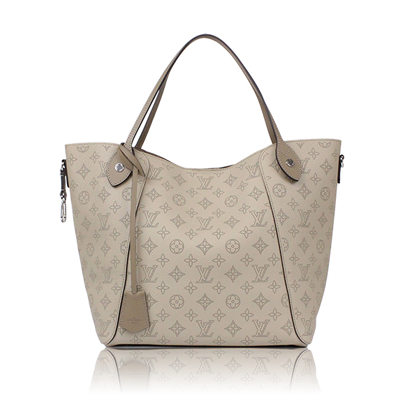 LOUIS VUITTON ヒナMM 30 x29 x16cm(幅 x 高さ x マチ)