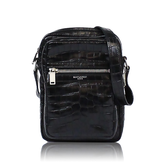 SAINT LAURENT ポーチシド 14&nbsp;x20&nbsp;x4cm(幅&nbsp;x 高さ&nbsp;x マチ)