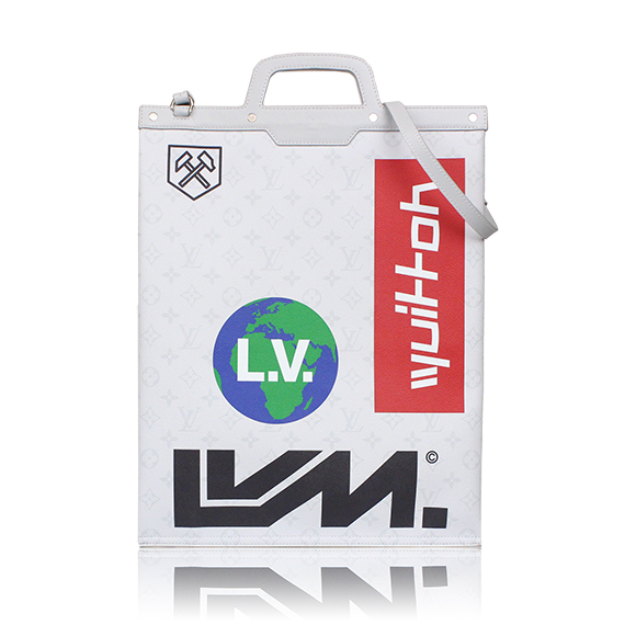 LOUIS VUITTON フラットヴェルティカルトート 